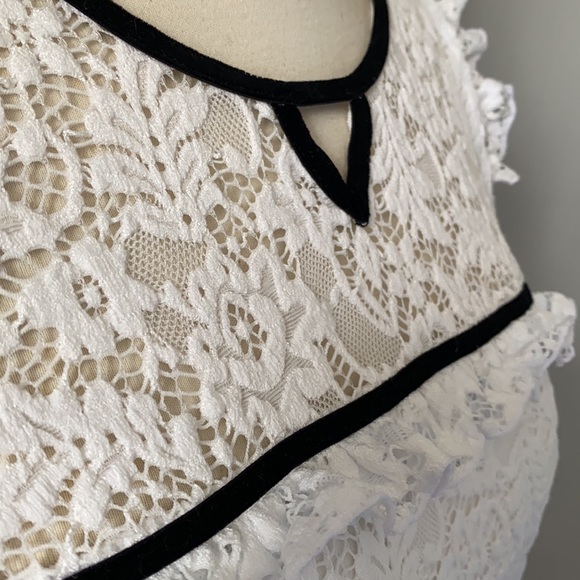 Stork & Babe | White Lace top - Picture 4 of 5